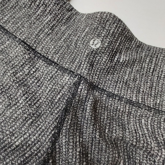 Lulu lemon tights size 00 - Picture 2 of 4